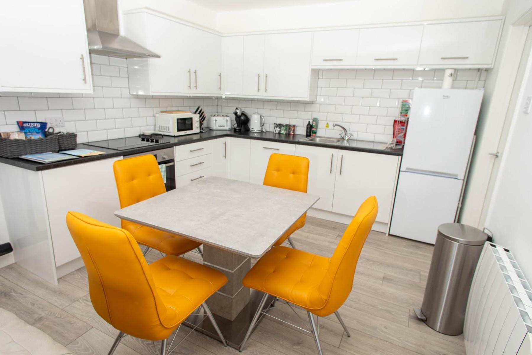 Pet Friendly Sea View Villa Millendreath לו חדר תמונה